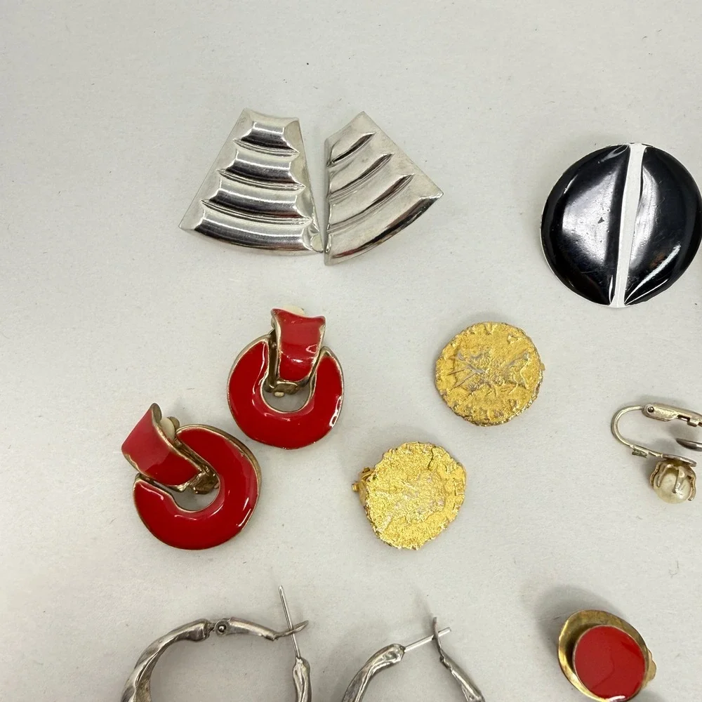 Vintage Earring‎ Lot 14 Pairs Clip On Napier Silver Tone Red Enamel Faux Pearl